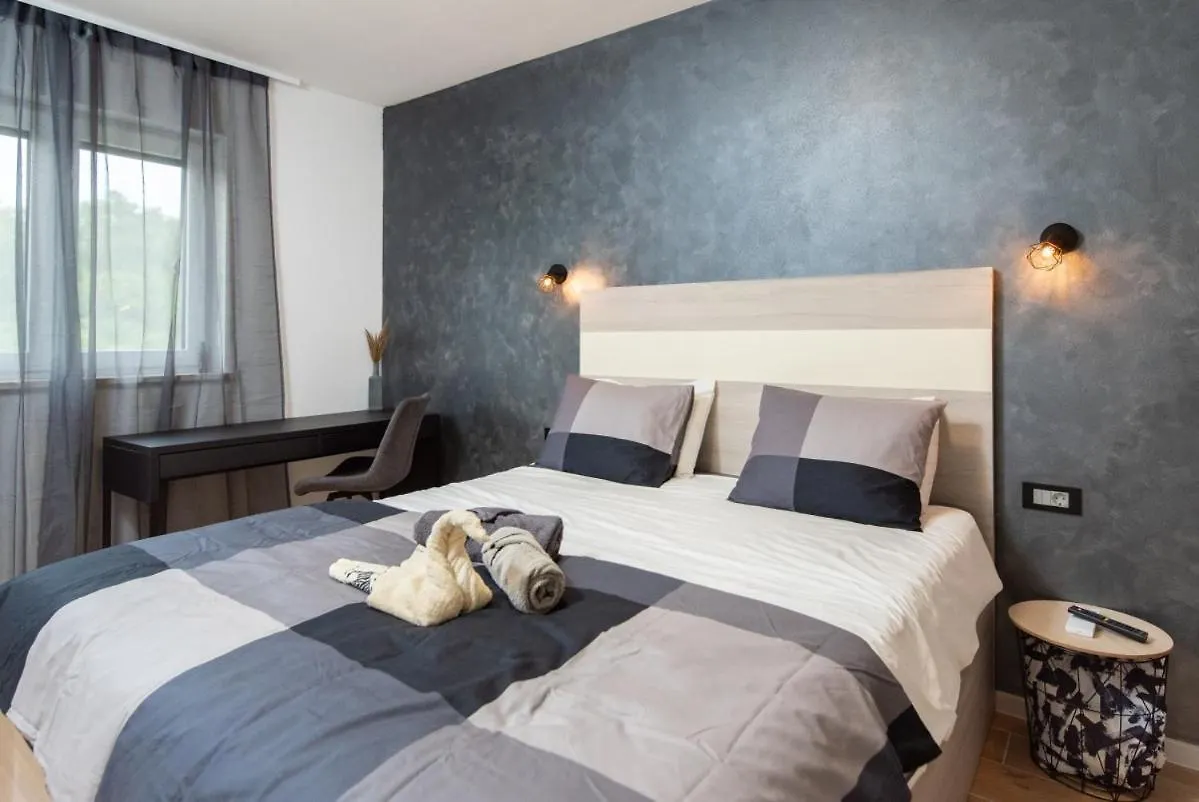 Villa Ardanela In Kapelica - Haus Fuer 6-8 Personen Labin   Labin (Istria)